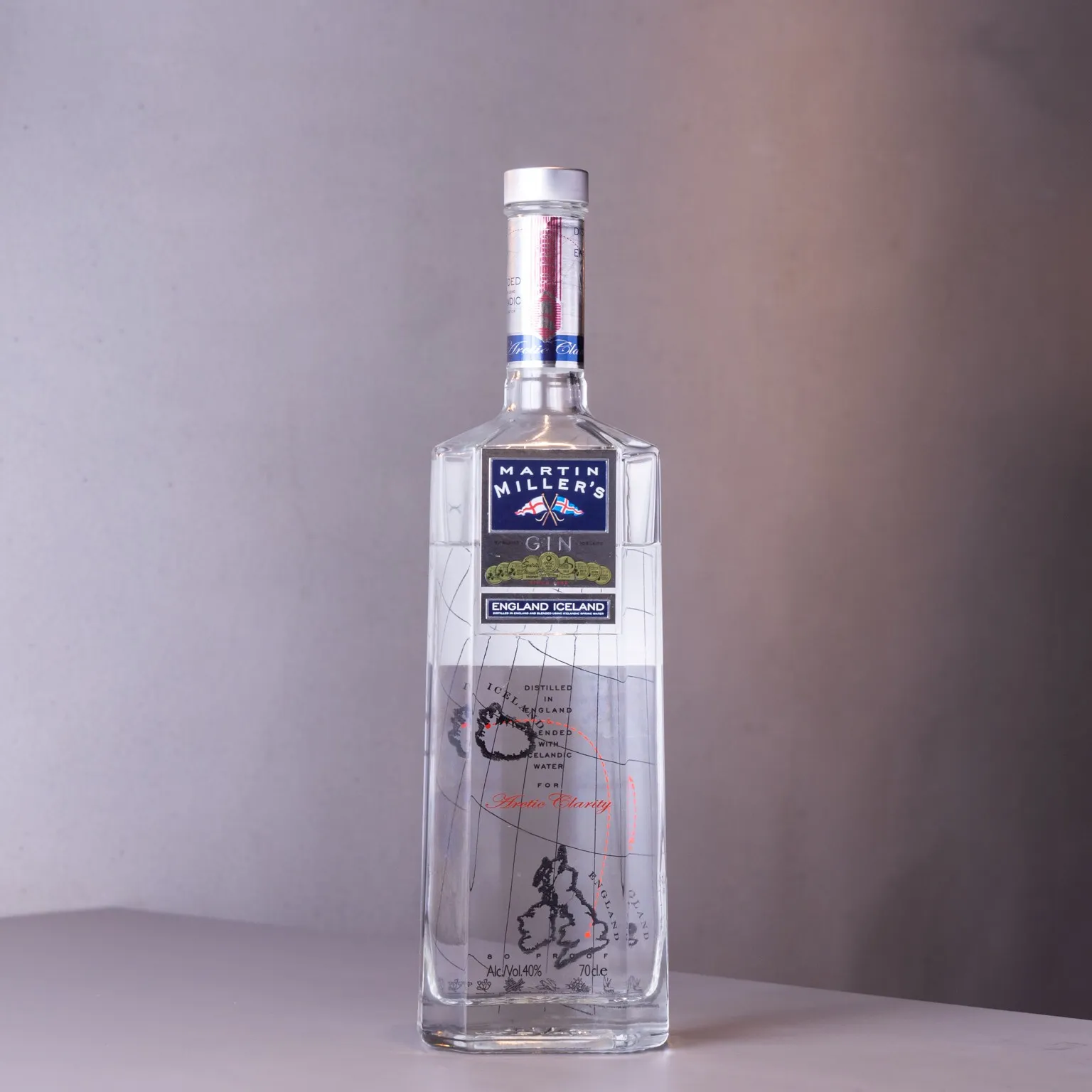 鴨料理とクラフトジン。